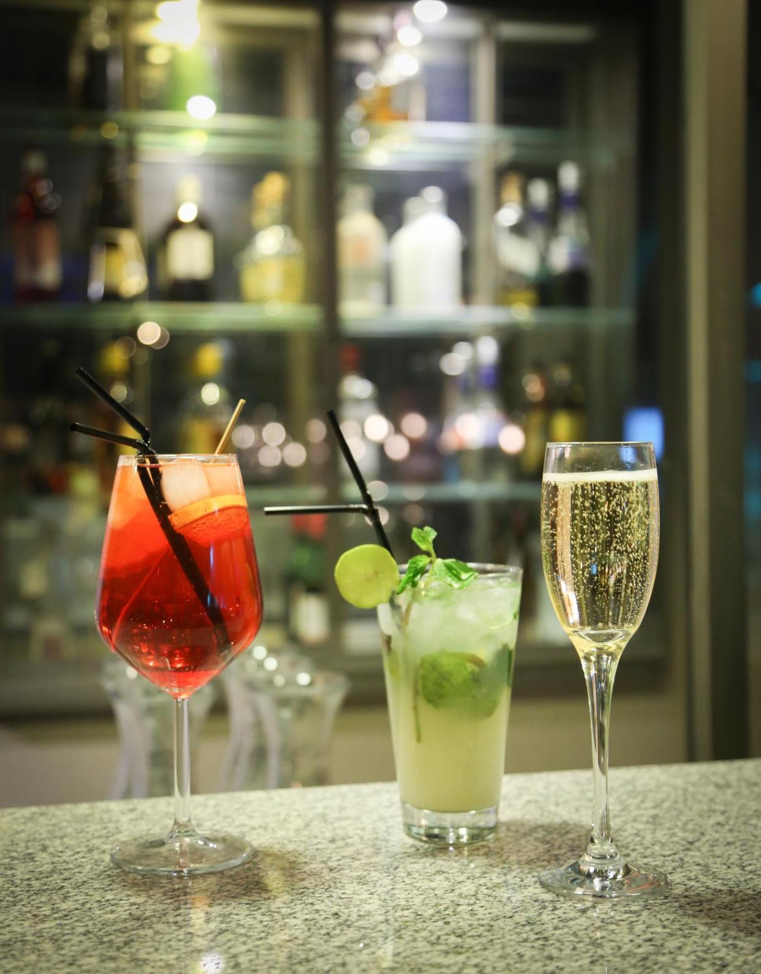 Mds Hotel กาลามา ภายนอก รูปภาพ Cocktails